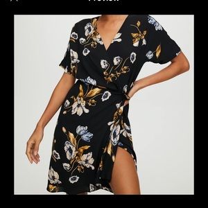 Aritzia Babaton Wallace Wrap Dress, like New Size Small
